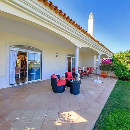 Sleeps 4 Pool Air Con Wifi Кинта-до-Лаго